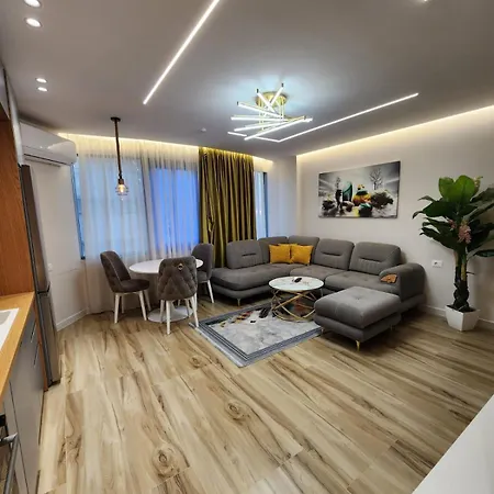 Orange Center Διαμέρισμα *